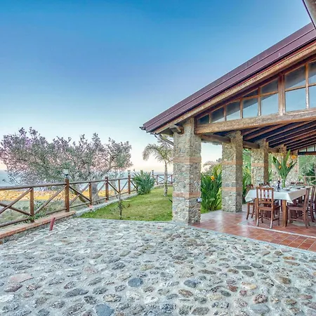 Stunning Home In Montepaone Montepaone